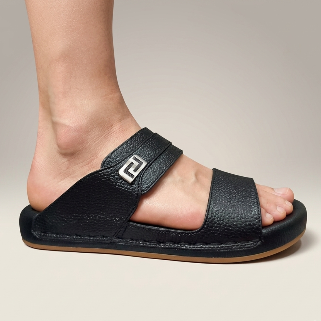 TRENDSSI | Comfortable Minimalist Slipper - Black