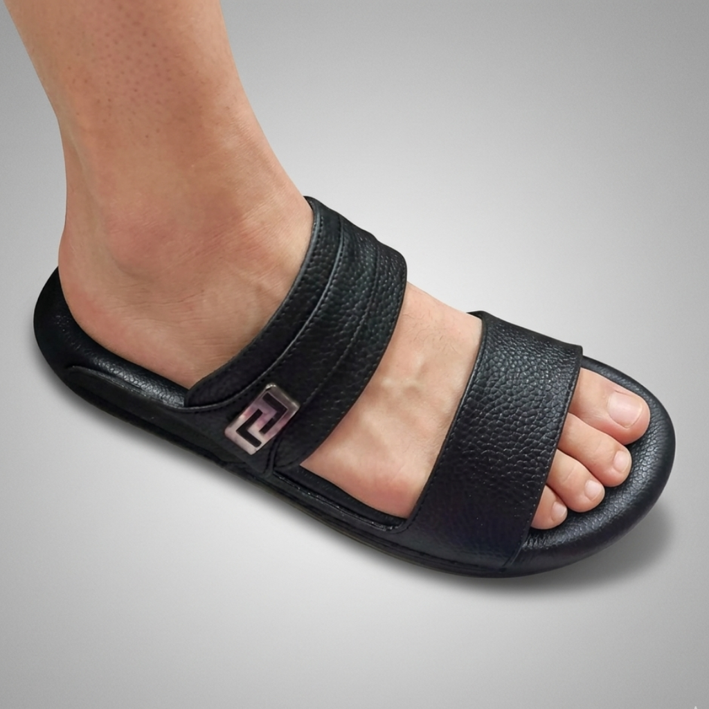 TRENDSSI | Comfortable Minimalist Slipper - Black